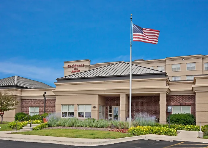 By Marriott Chicago Naperville/warrenville 3* Warrenville