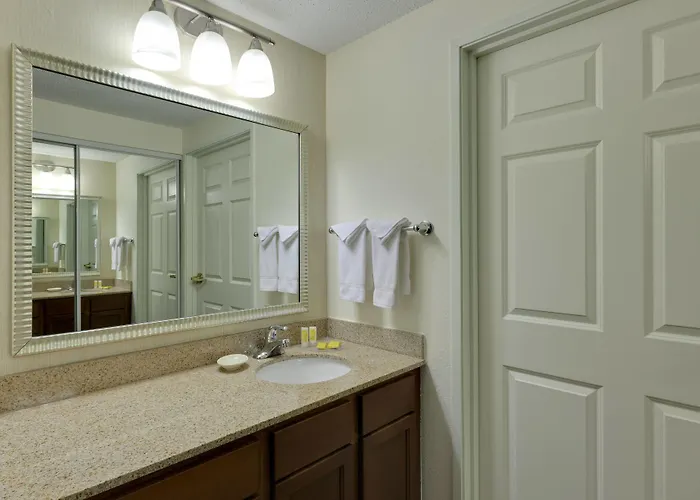 Hotel By Marriott Chicago Naperville/warrenville Warrenville