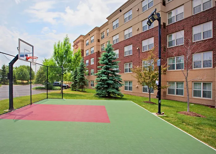 By Marriott Chicago Naperville/warrenville 3*