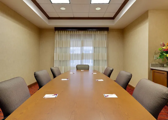 By Marriott Chicago Naperville/warrenville Warrenville