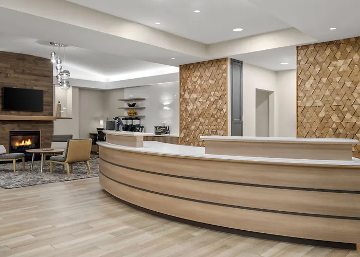 Hotel By Marriott Chicago Naperville/warrenville Warrenville