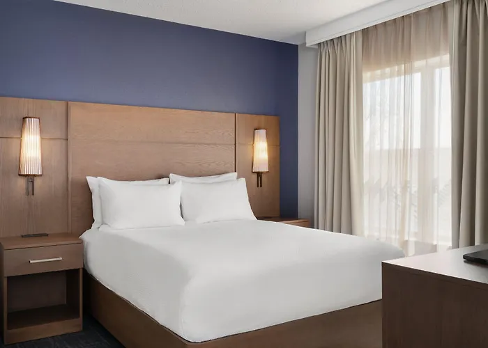 Hotel By Marriott Chicago Naperville/warrenville